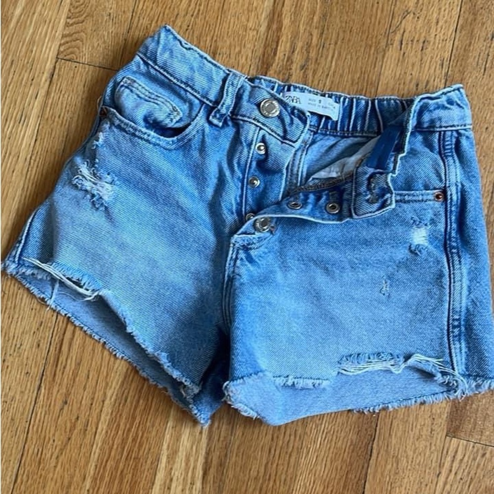 Zara, girl shorts, size 9